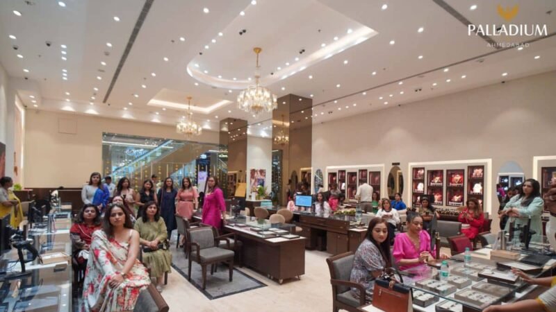 Tanishq’s Jewellery Extravaganza Wows Shoppers at Palladium Ahmedabad