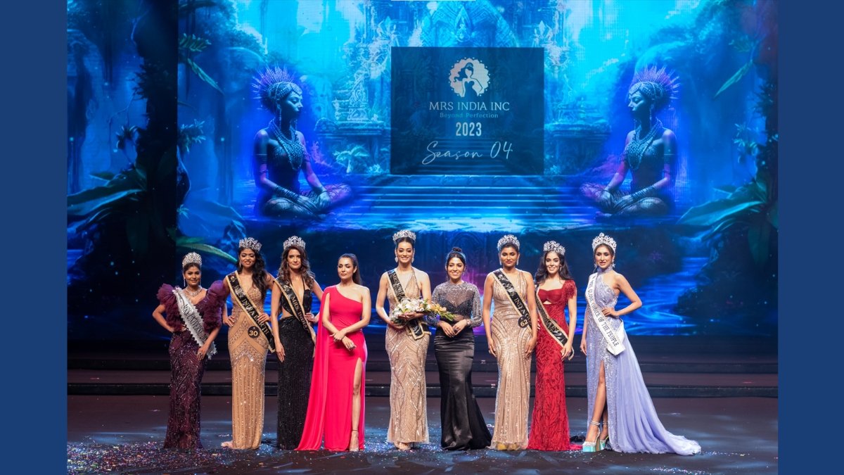 Mohini Sharma stands strong with Mrs. India Inc. Winners