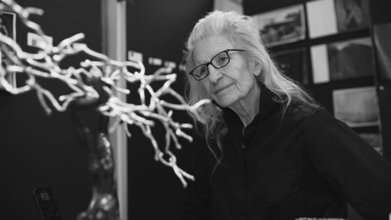 Annie Leibovitz Receives Lifetime Achievement Award, Set to Begin New Creative Chapter in India