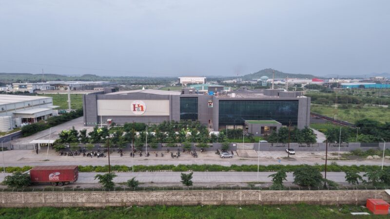How H and H Healthcare Powers the Manufacturing Needs of Global Wellness Brands