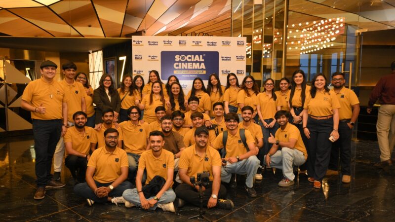 Surbhi and Palak Madhwani Launch Social Cinema Through the First EPIC Premiere of RAJUAAT at Rajhans Precia, Surat