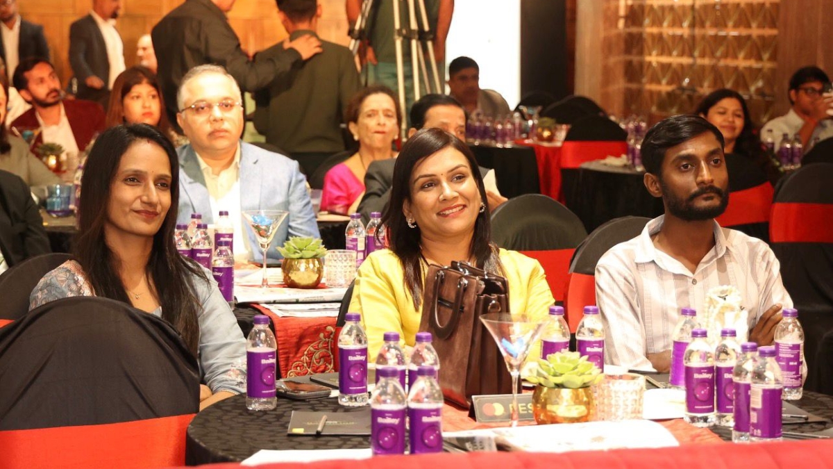 Surat Entrepreneur Piyushbhai Desai’s vision: Rs 7,500 in Educational Assistance for 21,000 girls